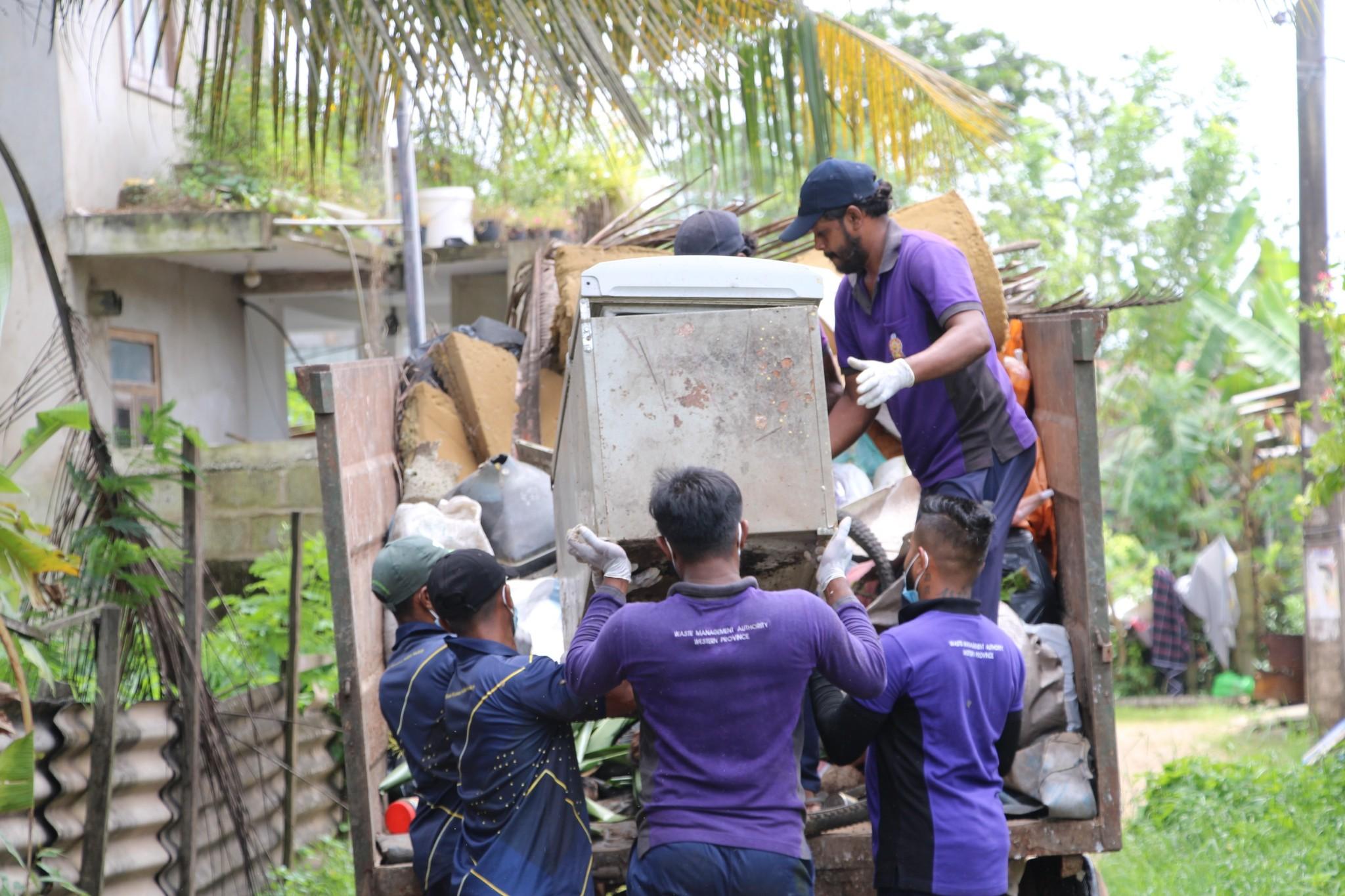 The third day of “Environment Week” — the “Day for Raising Awareness on Environmental Cleanliness.”